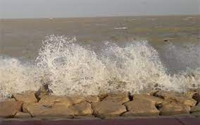ارتفاع ۱۸۰ سانتیمتری موج در محدوده سواحل جزایر کیش و لاوان