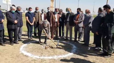 رونمایی و گلنگ زنی سه طرح عمرانی در شهرستان بوئین‌زهرا