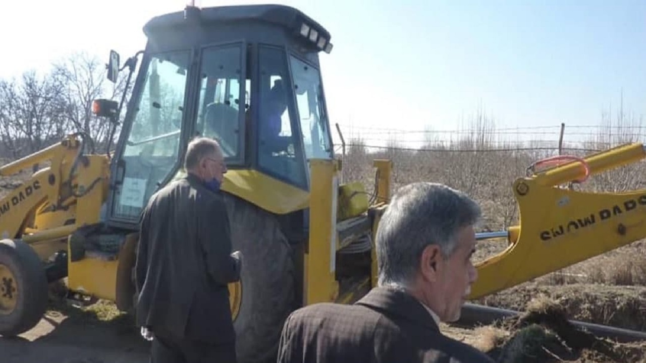 لوله گذاری بیش از ۲۷ کیلومتر برای انتقال آب کشاورزی در قزوین
