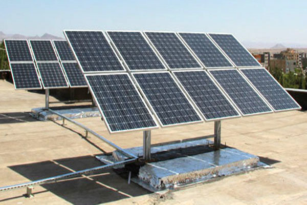 افتتاح ۲۰۰ نیروگاه خورشیدی کوچک مقیاس در کرمان