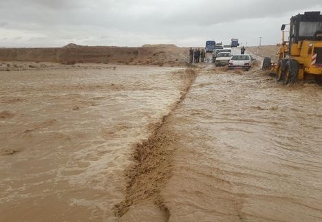 مسدود شدن جاده باغان به محمله در شهرستان خنج