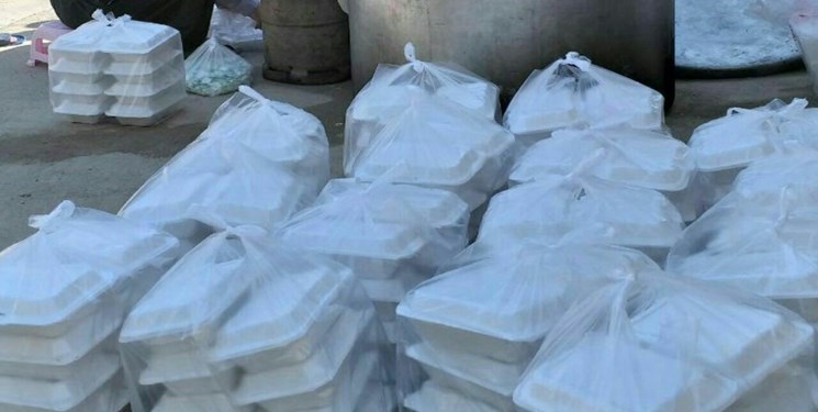 توزیع اقلام غذایی میان خانواده های نیازمند شهرستان زاوه