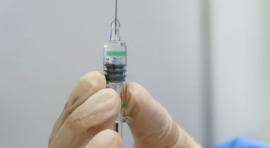 تاثیر گذاری واکسن پروتئینی سینوفارم نسبت به واکسن غیر فعال