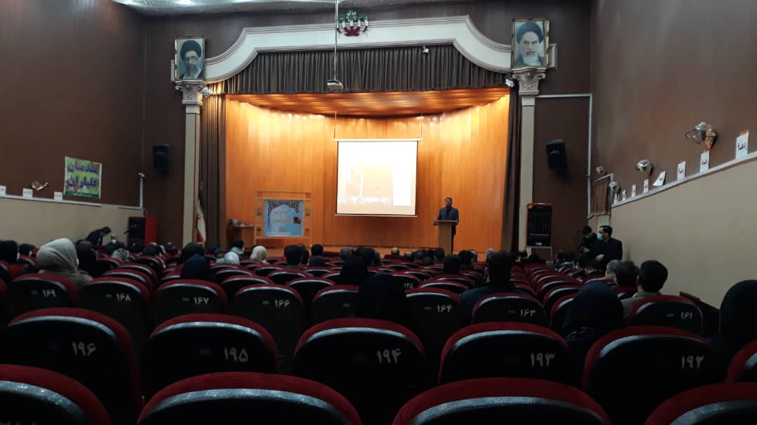 قدردانی از ۲۰۰ معلم و دانش آموز برتر استان قزوین