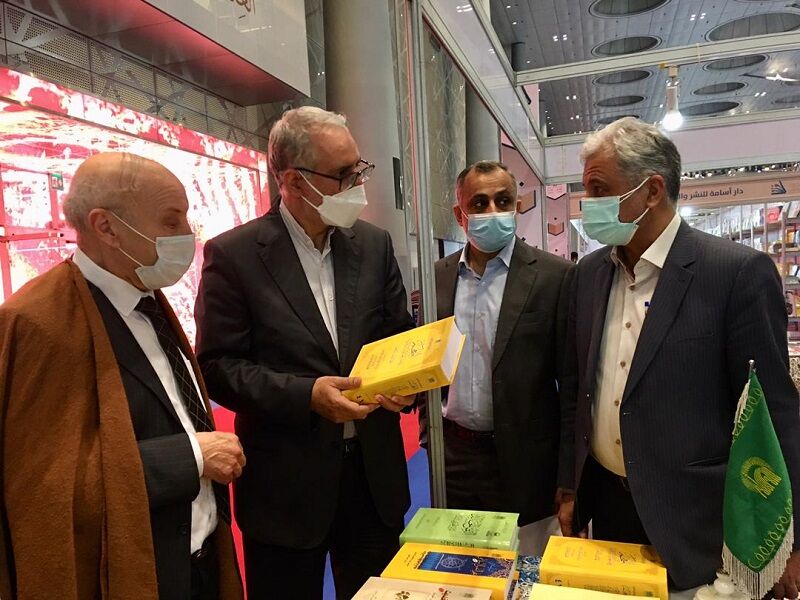 حضور آستان قدس رضوی در نمایشگاه کتاب قطر