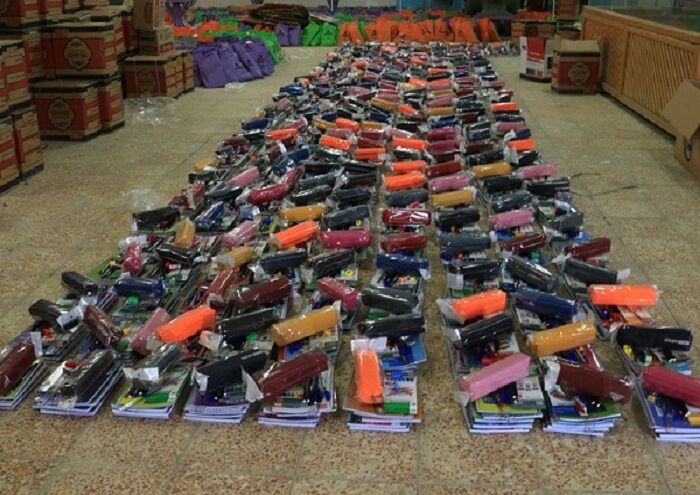 توزیع۵۰۰۰ بسته كمك آموزشی در شهرهای خوزستان