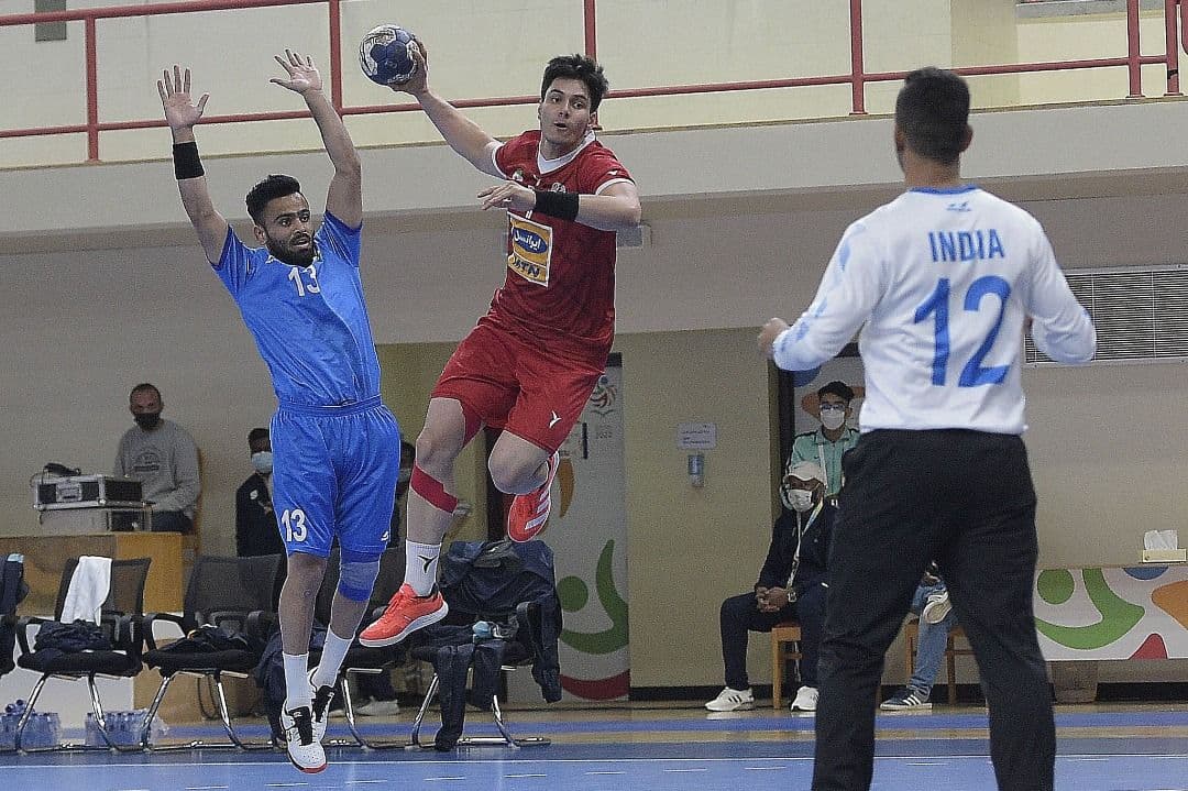 مسابقات قهرمانی آسیا؛ عبور هندبالیست‌های ایران از سد هند