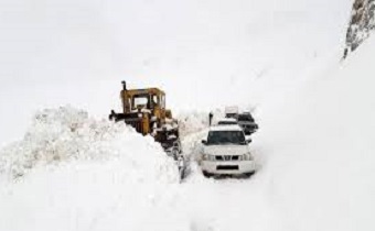 برف و کولاک در جاده های استان زنجان