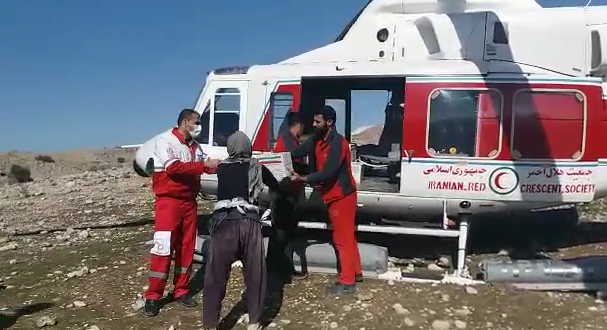 امدادرسانی هوایی هلال احمر به عشایر استان بوشهر