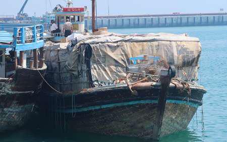 مرزبانی بوشهر محموله ۱۱۰ میلیارد ریالی کالای قاچاق کشف کرد