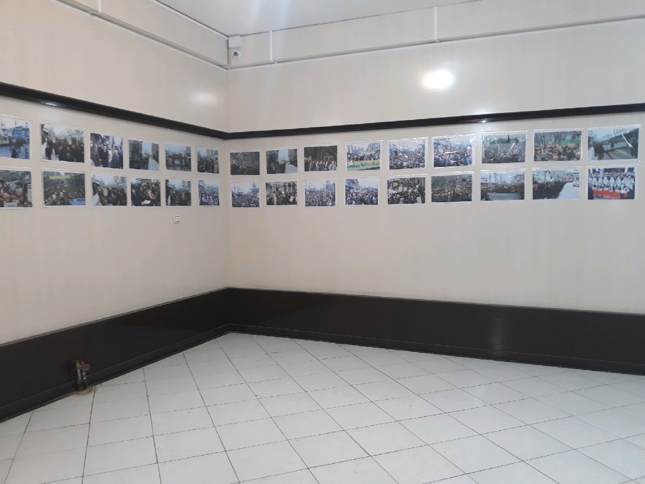 افتتاح نمایشگاه عکس انقلاب در فومن