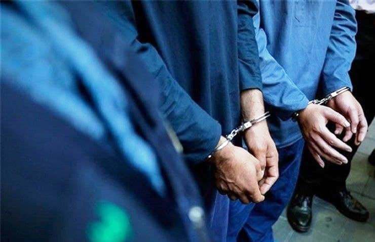 دستگیری دو سارق با ۱۲ فقره سرقت از منازل