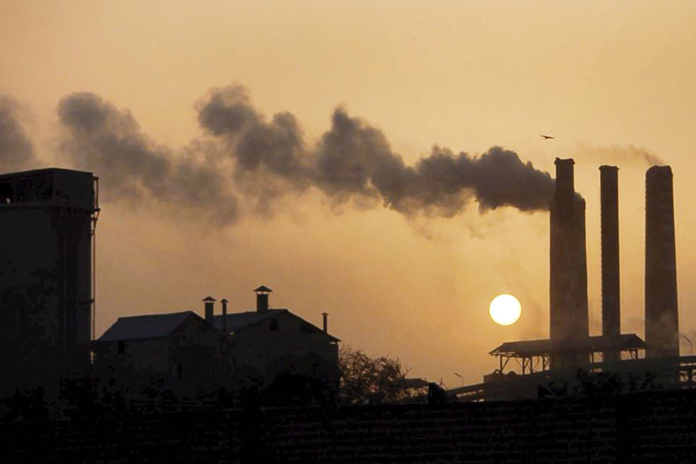 آسمان مناطق صنعتی غبارآلود شد
