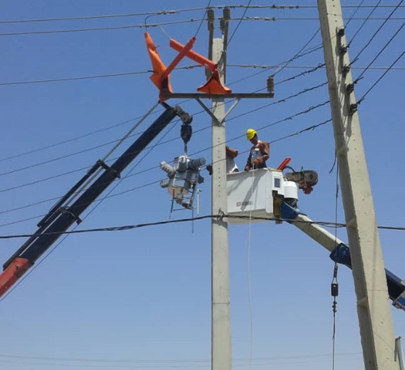 بهره برداری  از هشت طرح برق رسانی در شهرستان کارون