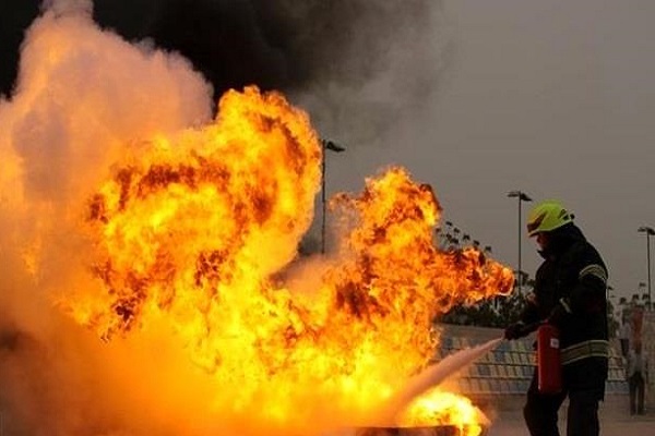 مهار آتش سوزی در انبار ضایعاتی پتروشیمی مارون