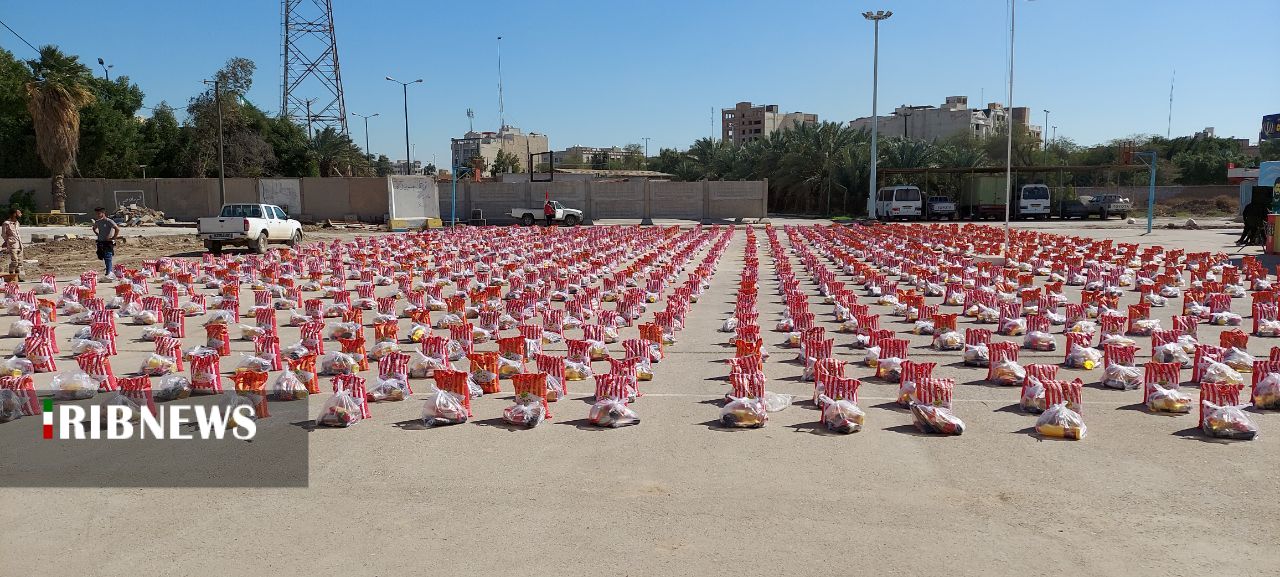 توزیع هزار بسته مومنانه در آبادان