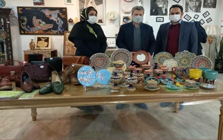 دستاورد‌های هنرمندان صنایع دستی در فردیس به نمایش درآمد