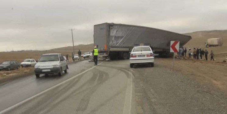 یک کشته در تصادف زنجیره ای محور مشهد - سرخس