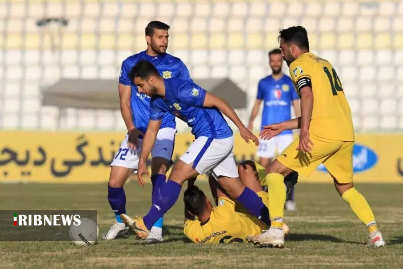 رقابت نمایندگان خوزستان در لیگ برتر فوتبال + عکس