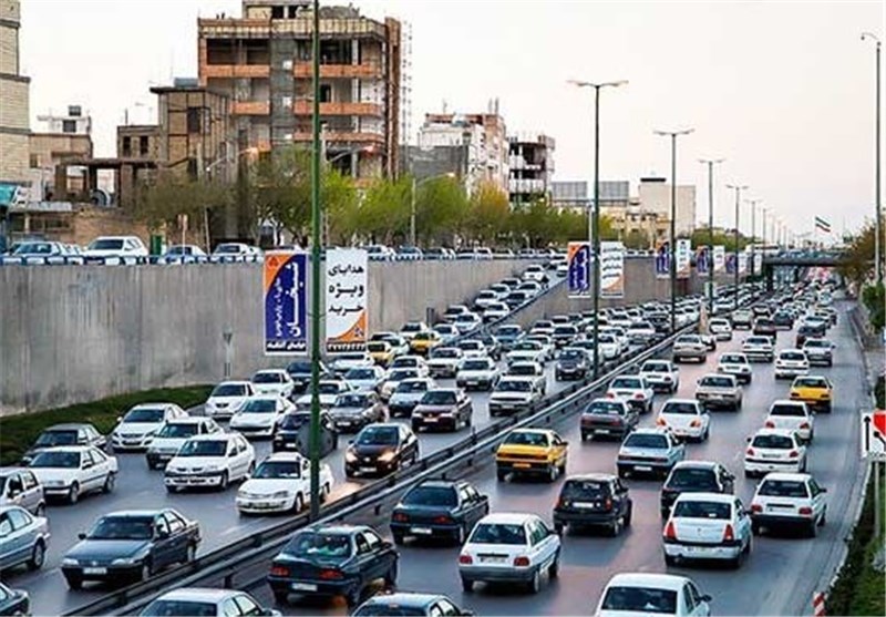 برنامه ریزی شهرداری قزوین برای محدودیت تردد خودرو‌های شخصی در مرکز شهر