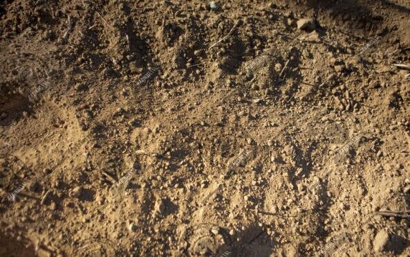 کشف ۲۵ تن خاک معدنی مس و روی غیرمجاز در طبس