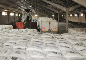 ذخیره‌سازی ۹۳۷ هزار تن شکر از بنادر به مراکز ذخیره‌سازی