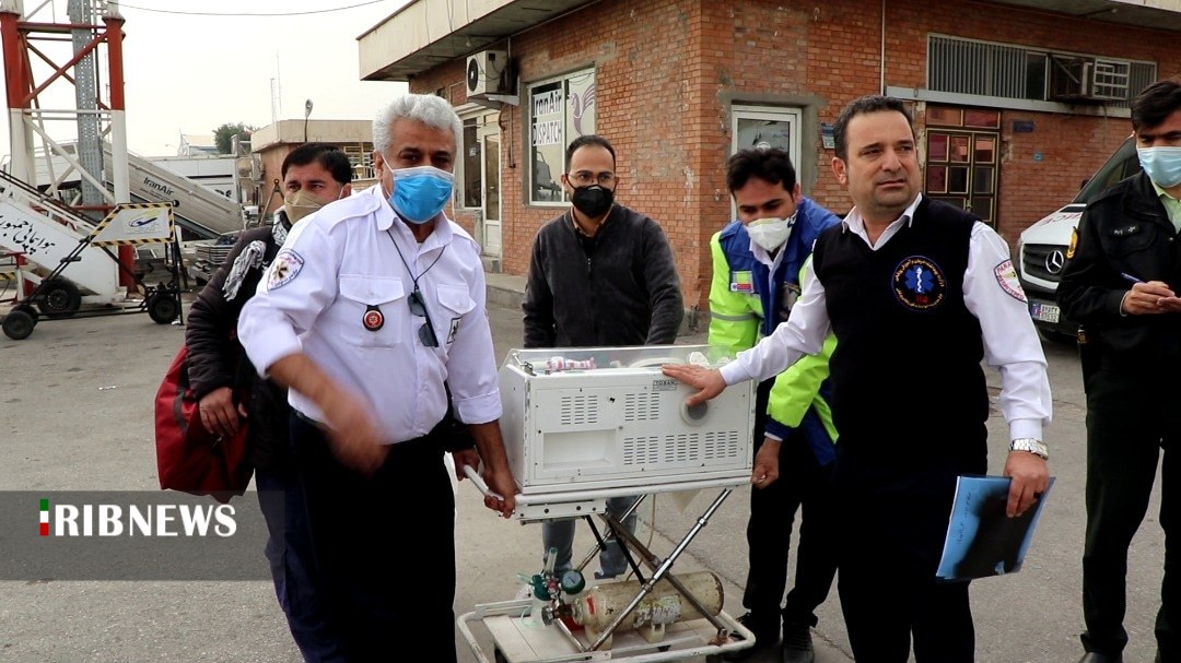 انتقال نوزاد یکماهه بیمار با جت اورژانس از خوزستان
