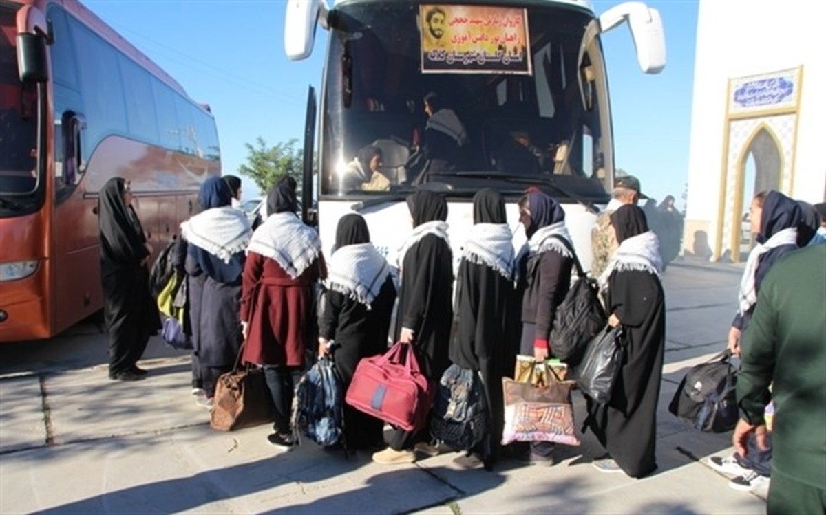 اعزام نخستین کاروان راهیان نور فارس به مناطق جنگی کشور