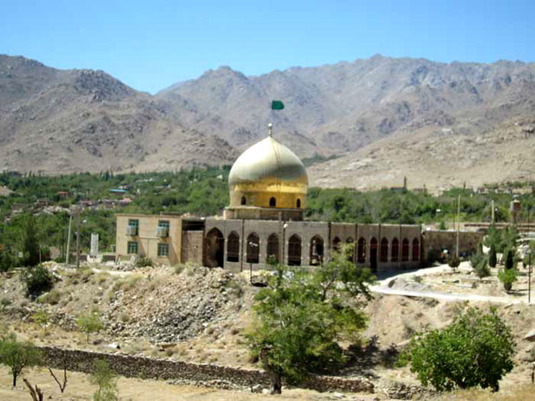 برگزاری اردوی جهادی در روستای بنادک سادات مهریز