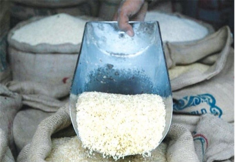 گذری بر راسته تنظیم بازار برنج گیلان /فروش برنج فقط براساس نرخ مصوب باشد