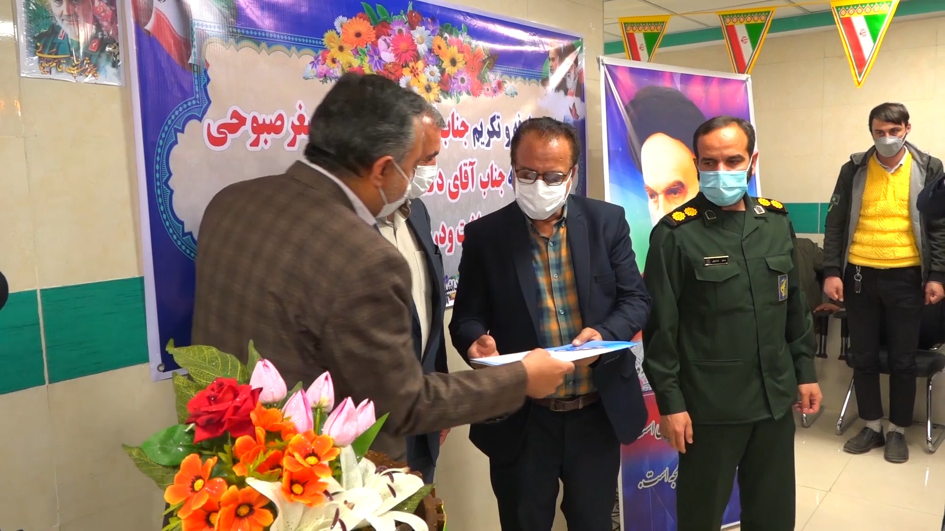آیین تودیع و معارفه رئیس شبکه بهداشت و درمان شهرستان سمیرم