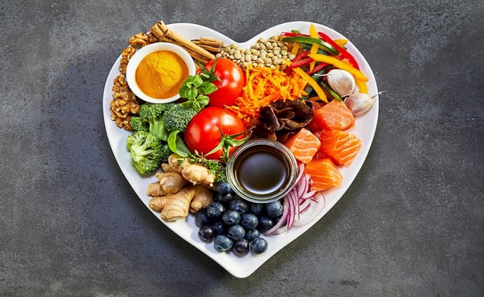 نقش تغذیه مناسب در حفظ سلامت قلب