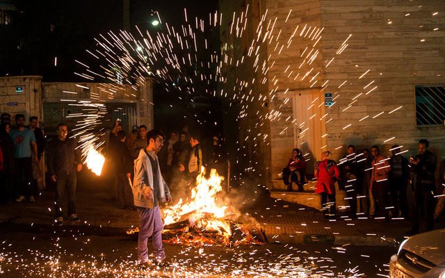 چهارشنبه سوری در ایلام فوتی و مصدوم نداشت