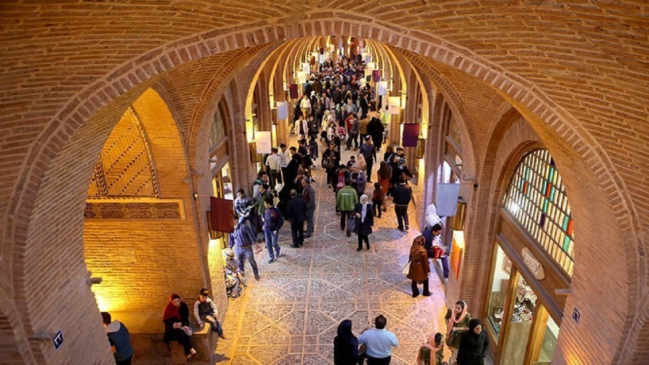 راهنمایان گردشگری در بنا‌های تاریخی قزوین مستقر می‌شوند