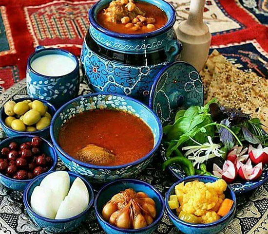 شام شب عید نوروز در شهر‌های مختلف