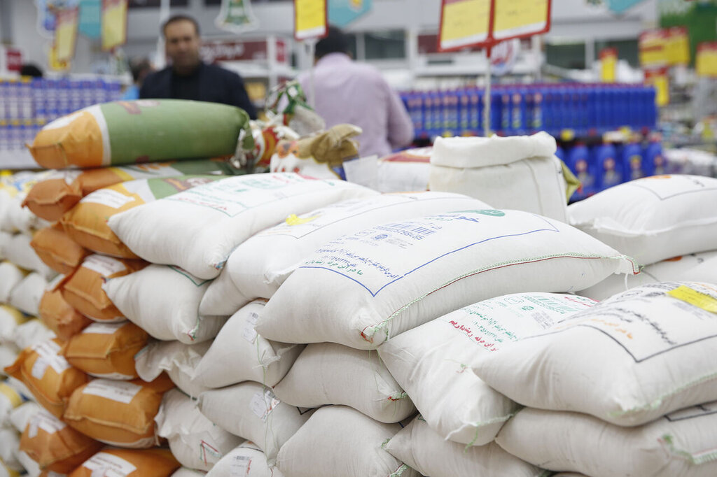 آغاز توزیع ۱۰۰۰ تن برنج تنظیم بازار در زنجان