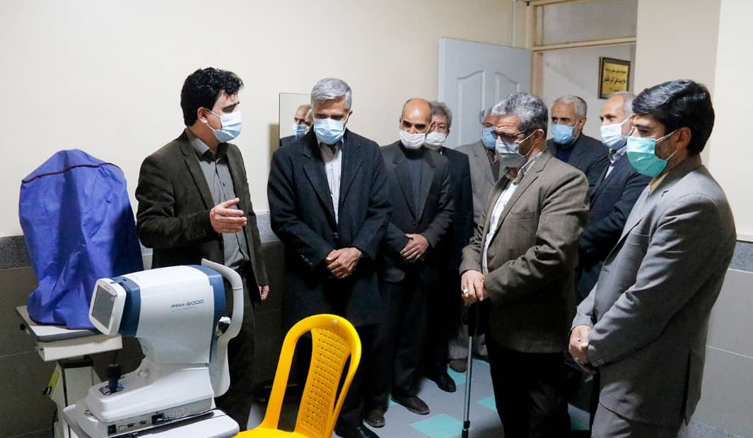 اهدای یک دستگاه بینایی‌سنجی به درمانگاه فرهنگیان شهرستان سبزوار
