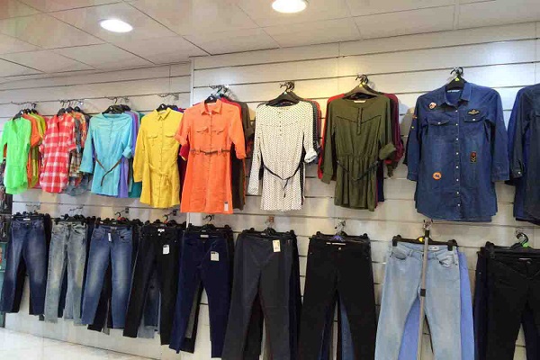 شناسایی ۱۱۰ پوشاک فروشی متخلف در خوزستان