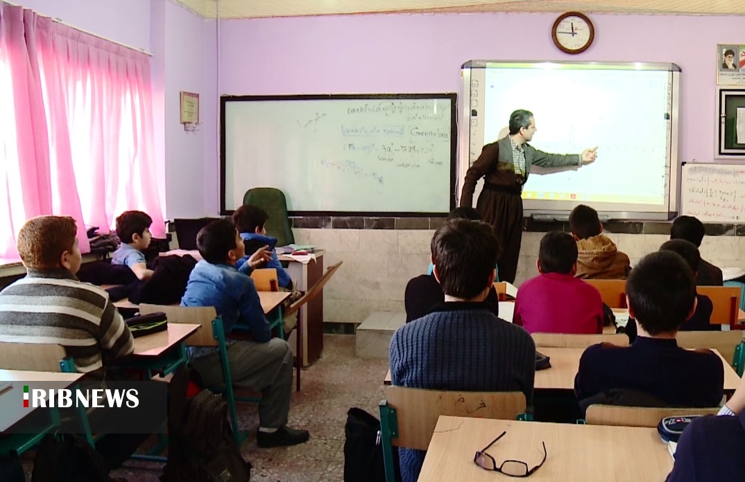 غیر حضوری شدن مدارس در هشت شهر کردستان