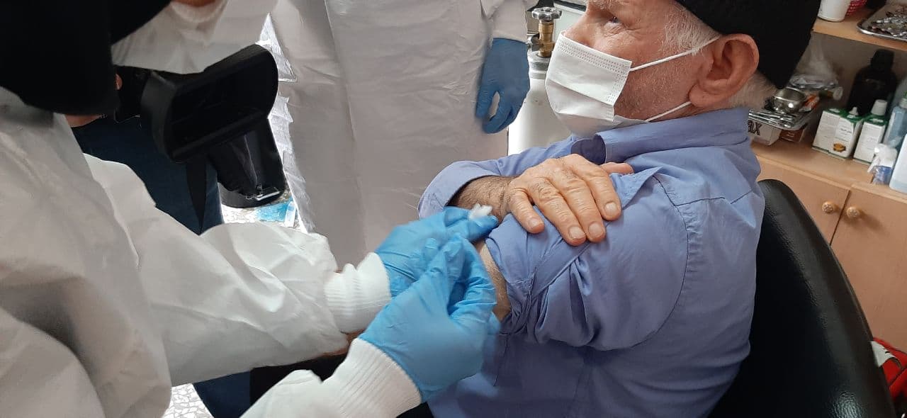 دومین مرحله از واکسیناسیون سالمندان در کرمانشاه انجام شد