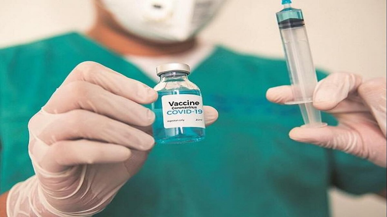 ۱۹۰ سالمند در هندیجان واکسینه شدند