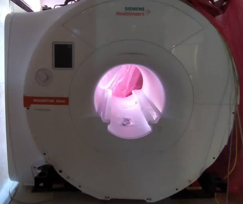 تجهیز بیمارستان حکیم نیشابور به دستگاه تشخیصی MRI