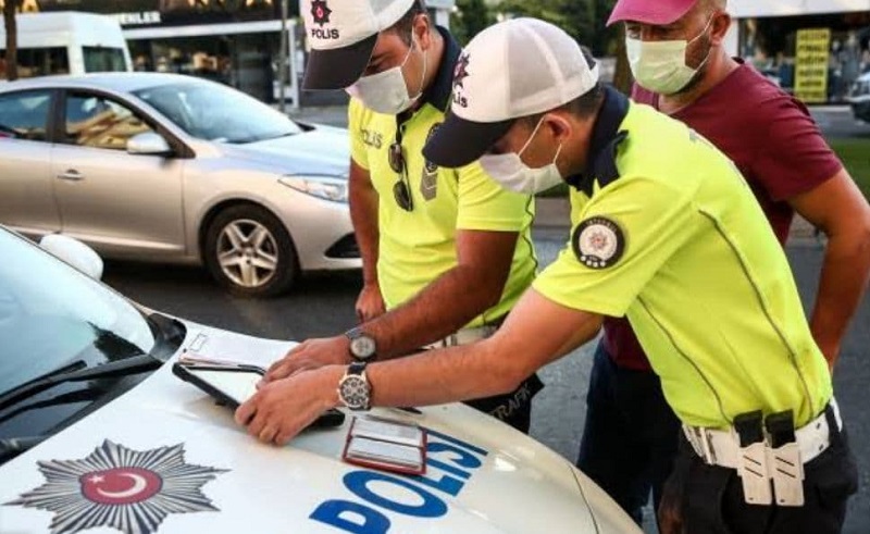 جریمه بیش از ۶۶ هزار خاطی محدوديت کرونایی در ترکیه
