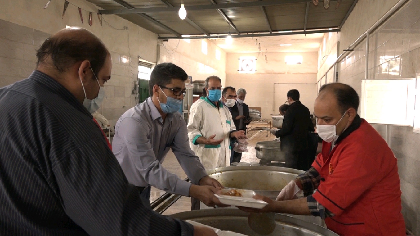 فعالیت ۱۰۰ آشپزخانه در قالب طرح اطعام مهدوی در استان یزد