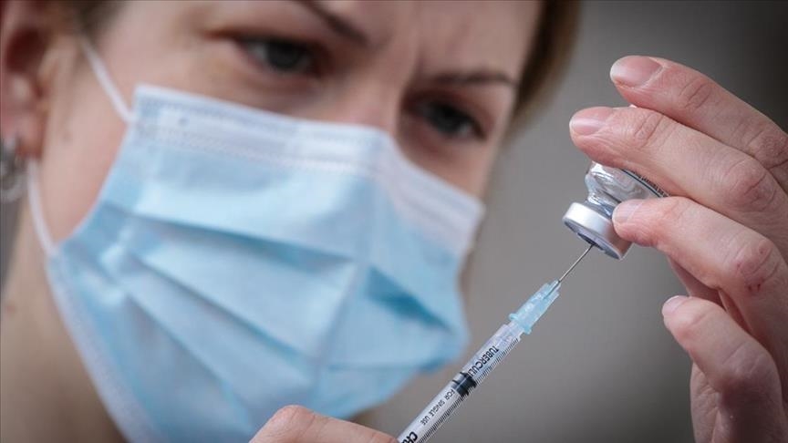 تاکید کمیته ناظر انگلیس بر محدود کردن واکسن آسترازنکا