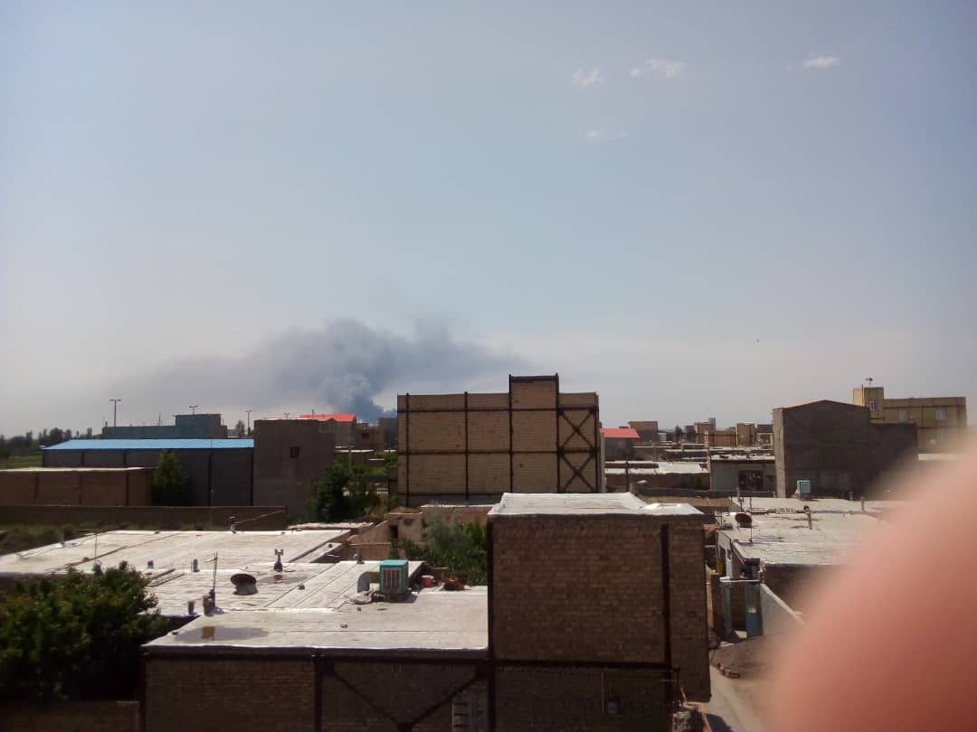 آتش سوزی گسترده در شهرک صنعتی لیا