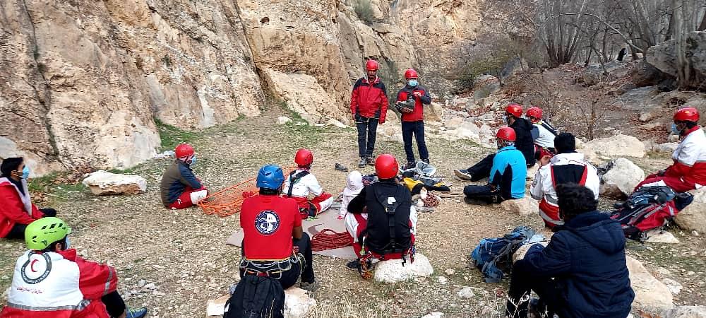 7 هزار نیروی جهادی تحت آموزش هلال احمر استان زنجان قرار می گیرند