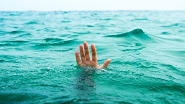 غرق شدن ۲ نفر از اعضای یک خانواده در رودخانه کرج