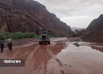 بازگشایی راههای روستایی در فیروزکوه