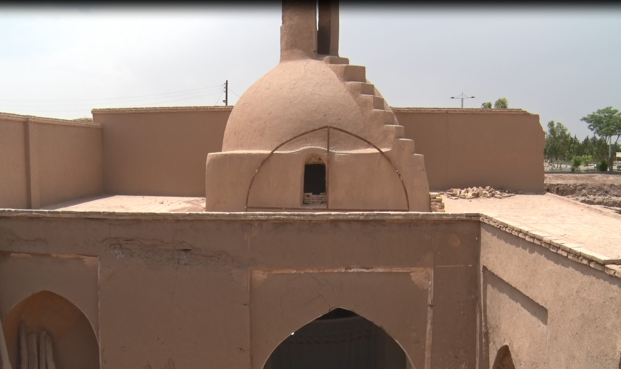 مسجد میبد پس از ۲۵۰ سال سر از خاک بیرون آورد